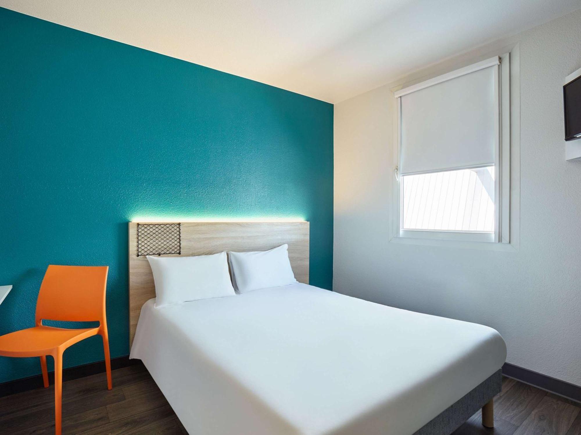 Hotelf1 Avignon Nord Сорг Экстерьер фото